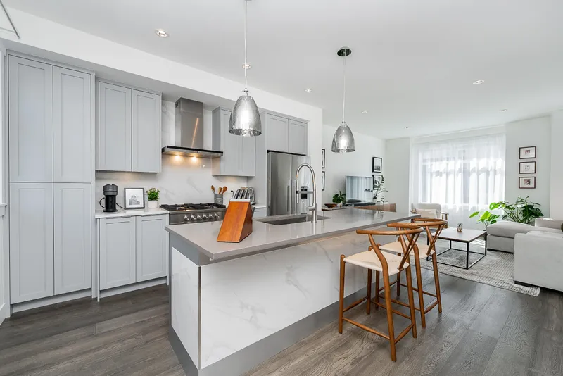 16 3535 PRINCETON AVENUE - photo 4 of 25