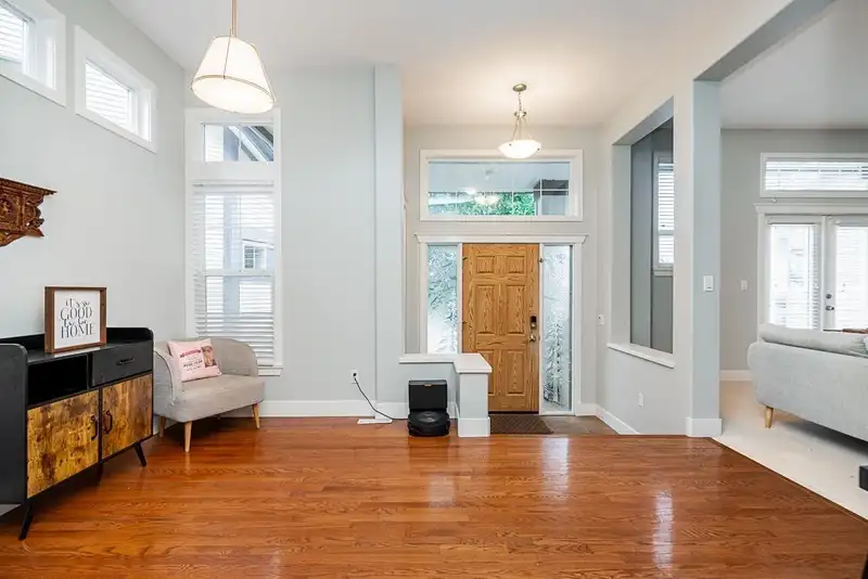 6075 165A STREET - photo 4 of 32
