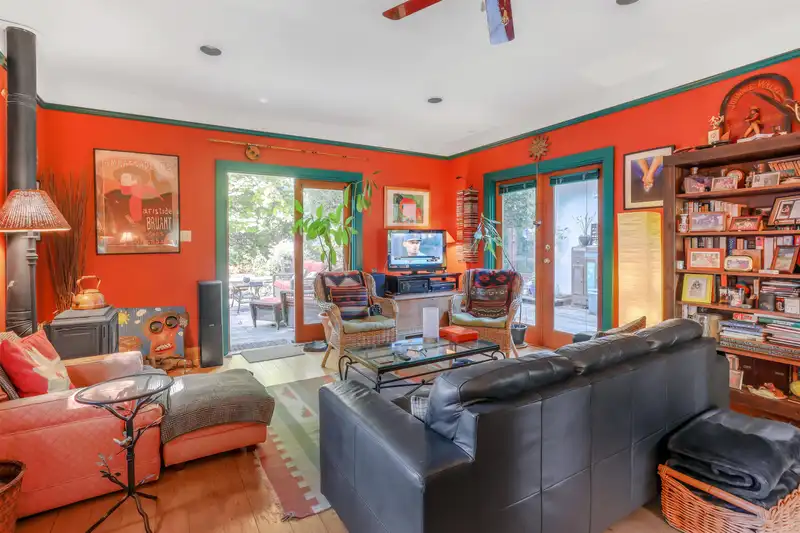 845 56 STREET - photo 2 of 21