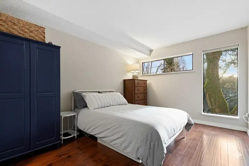 109 423 AGNES STREET - photo 4 of 30