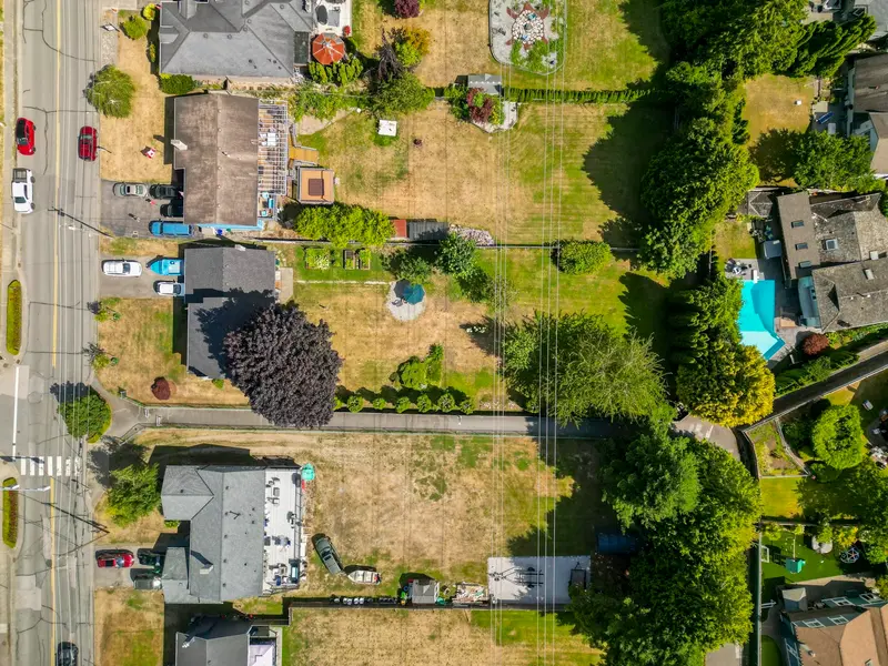 1380 53A STREET - photo 2 of 8