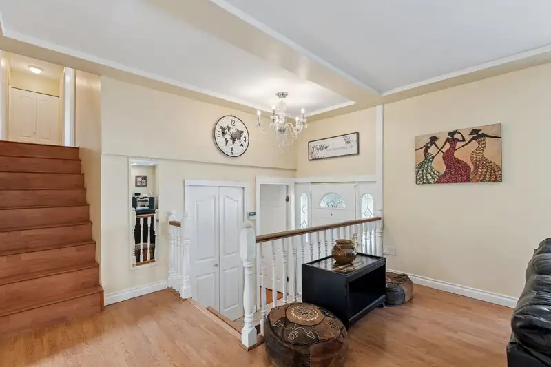 1068 SPRUCE AVENUE - photo 2 of 40