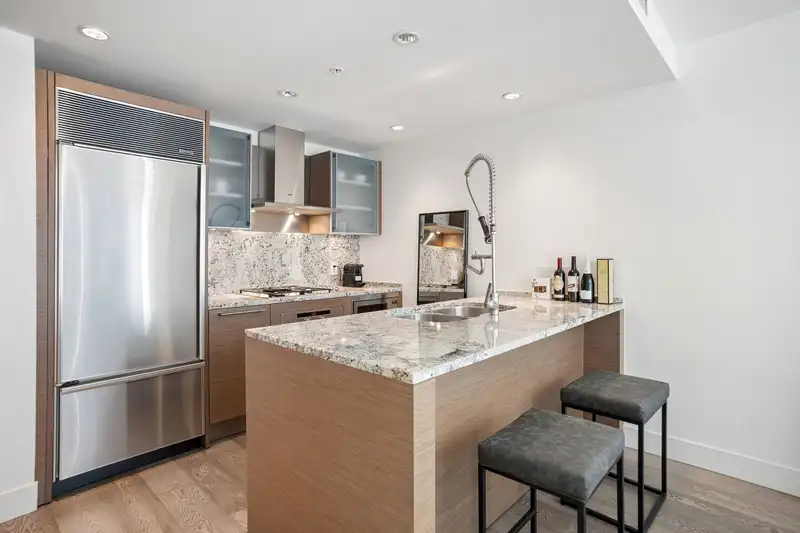 1804 1111 ALBERNI STREET - photo 1 of 35