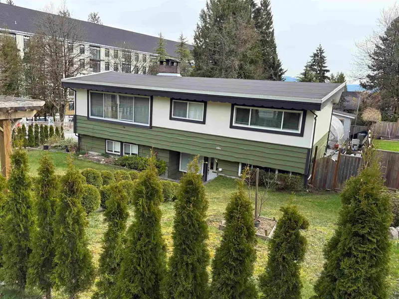 1184 GLENAYRE DRIVE - photo 1 of 28