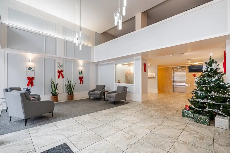 507 2020 FULLERTON AVENUE - photo 2 of 25