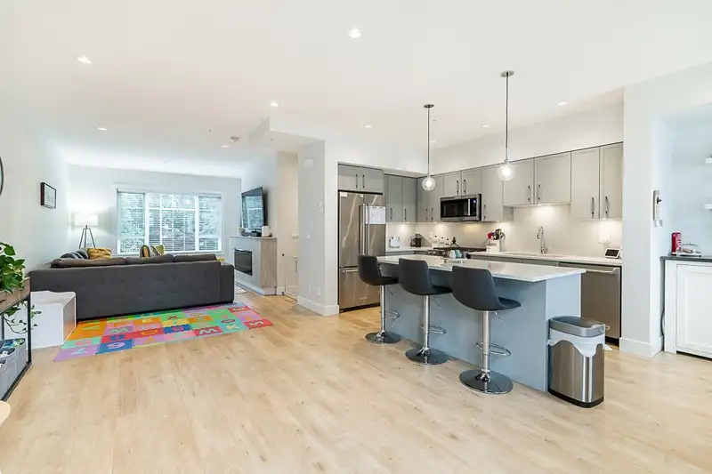 23 22128 48A AVENUE - photo 2 of 25