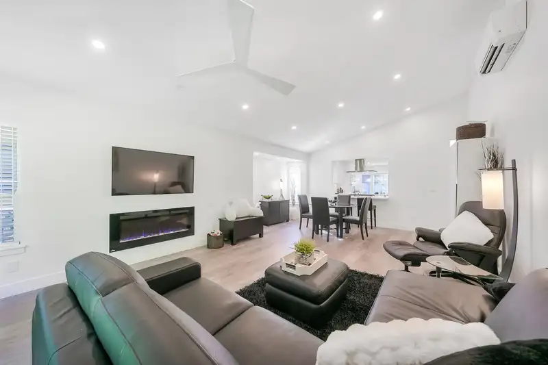 10 21746 52 AVENUE - photo 3 of 27