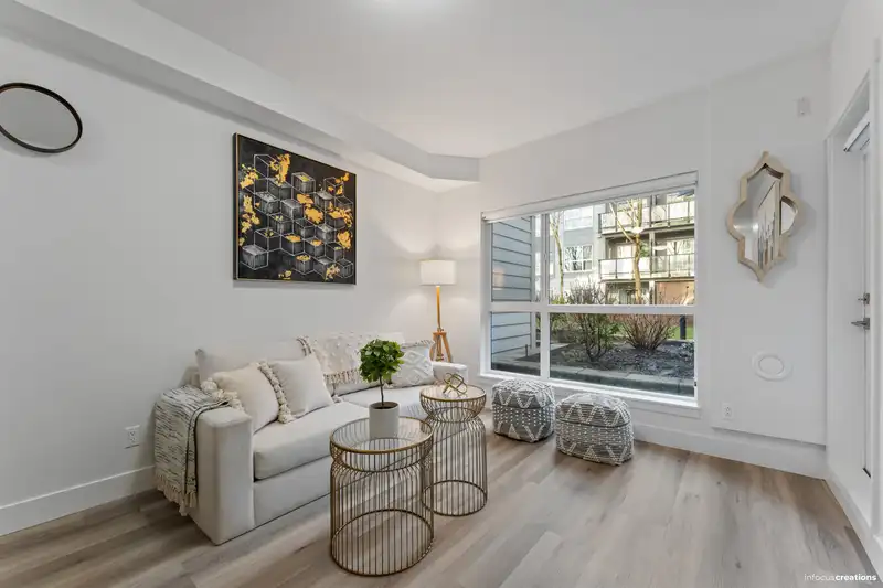 220 13733 107A AVENUE - photo 1 of 35