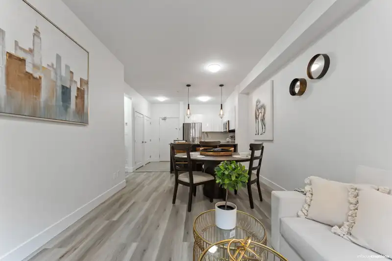 220 13733 107A AVENUE - photo 3 of 35