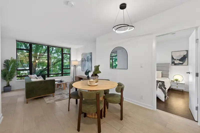 202 7362 ELMBRIDGE WAY - photo 4 of 30