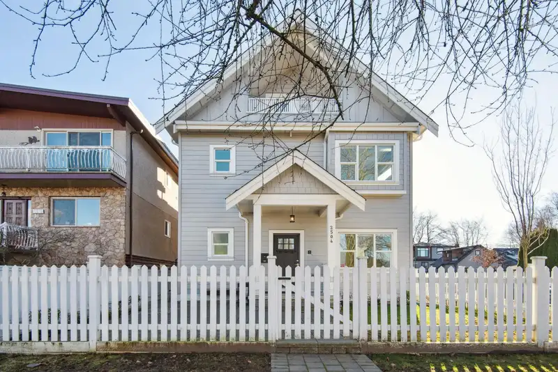 2504 NAPIER STREET - photo 1 of 33