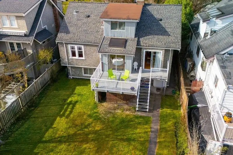 2816 W 37TH AVENUE - photo 4 of 40