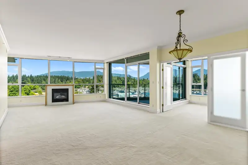 602 1777 BAYSHORE DRIVE - photo 3 of 35