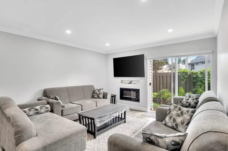 177 32550 MACLURE ROAD - photo 4 of 20