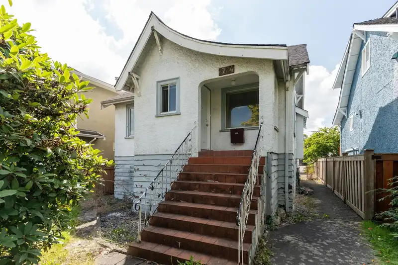 2724 CHARLES STREET - photo 1 of 17