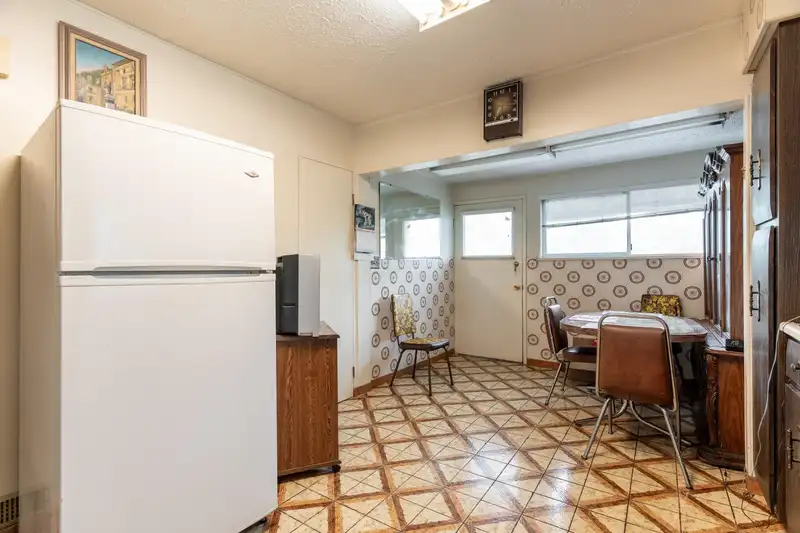 2724 CHARLES STREET - photo 4 of 17