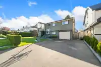 4517 46A STREET - thumbnail 2