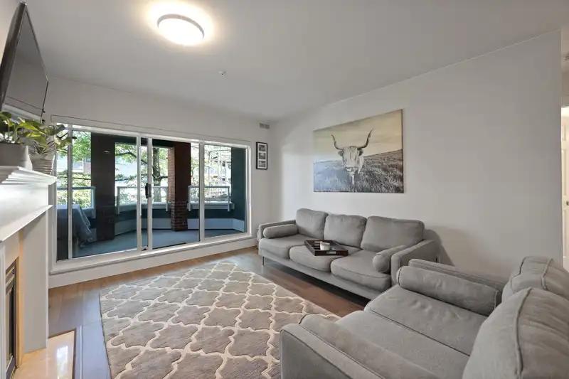 306 128 W 8TH STREET - photo 3 of 18