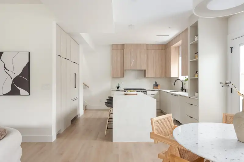 103 1132 HOWSE PLACE - photo 4 of 23