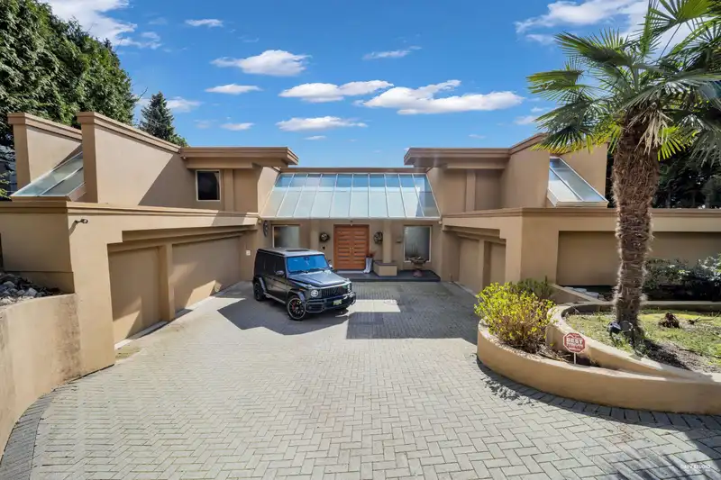 848 EYREMOUNT DRIVE - photo 1 of 40