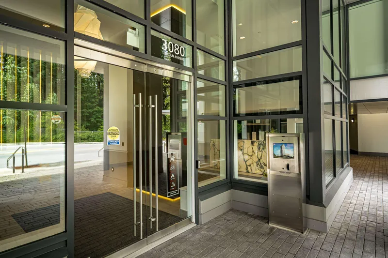 2601 3080 LINCOLN AVENUE - photo 3 of 25