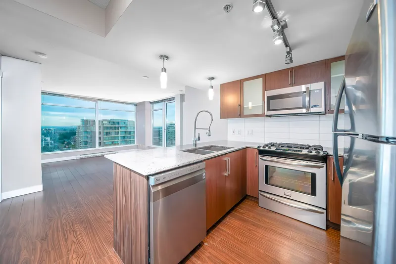 1706 8068 WESTMINSTER HIGHWAY - photo 4 of 23