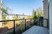 8 7670 207 STREET - thumbnail 13