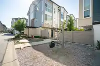 8 7670 207 STREET - thumbnail 27