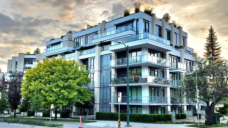 505 4675 CAMBIE STREET - photo 2 of 36