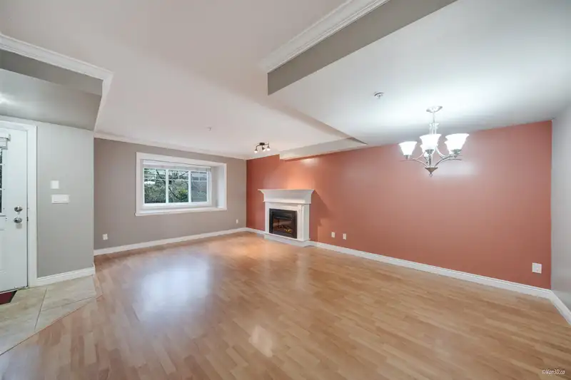 54 11255 132 STREET - photo 2 of 17