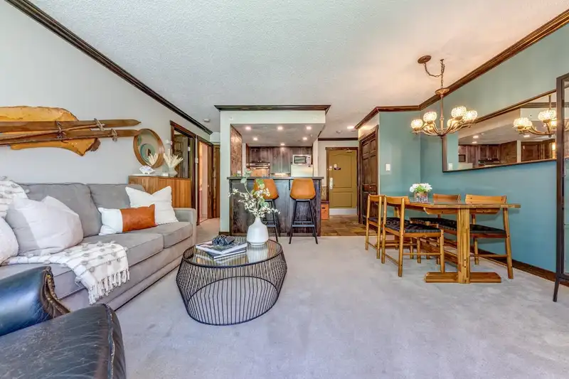 404 4809 SPEARHEAD DRIVE - photo 2 of 26