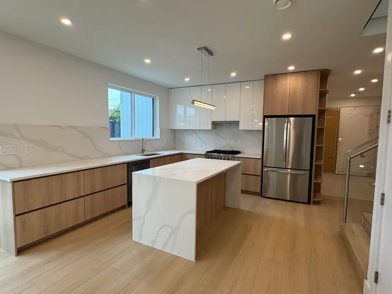 967 52 A STREET - photo 3 of 25