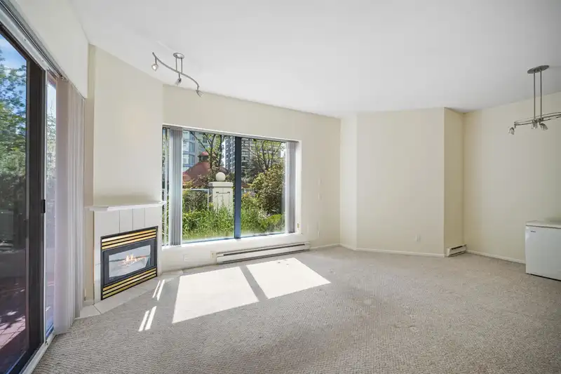 103 719 PRINCESS STREET - photo 4 of 39