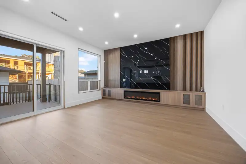 9452 118 STREET - photo 3 of 35