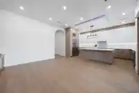 9452 118 STREET - thumbnail 5