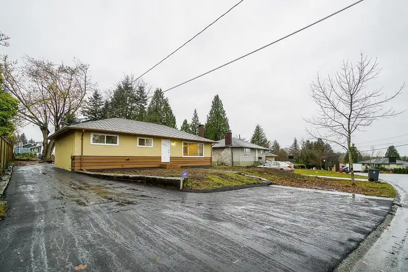 15144 CANARY DRIVE - photo 2 of 27