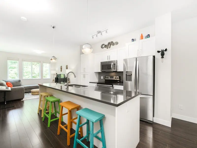 29 13864 HYLAND ROAD - photo 3 of 22