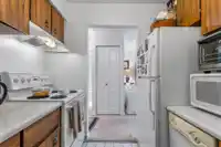 403 2119 BELLEVUE AVENUE - thumbnail 8
