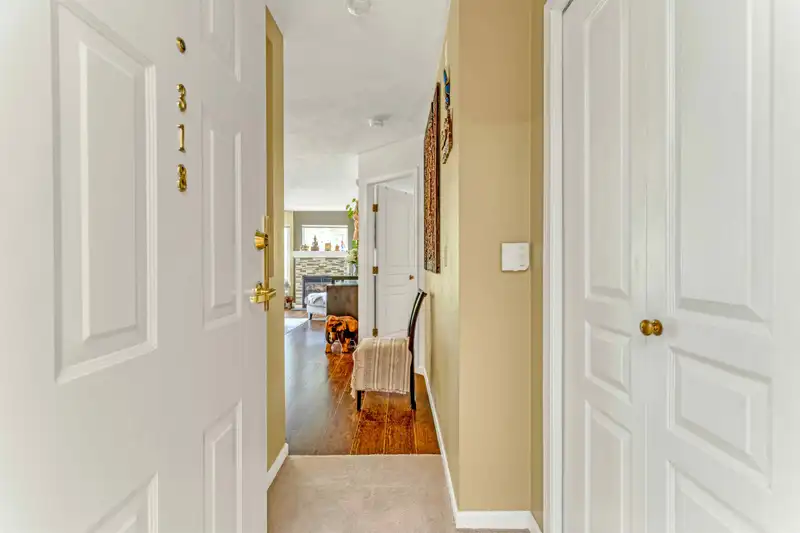 318 7139 18TH AVENUE - photo 2 of 40