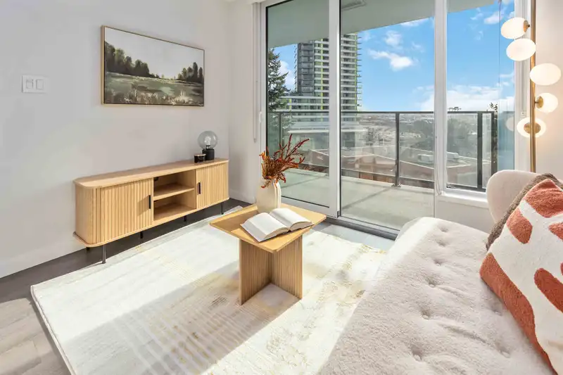 601 8238 LORD STREET - photo 3 of 13