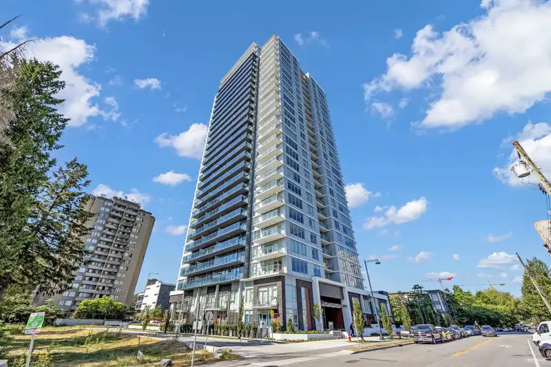 707 13428 105 AVENUE - photo 1 of 32