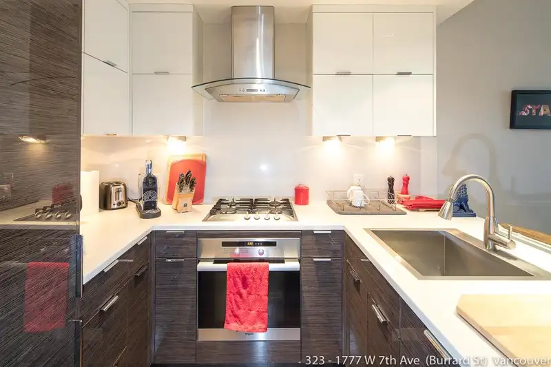 323 1777 W 7TH AVENUE - photo 1 of 40