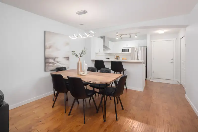 301 2958 SILVER SPRINGS BOULEVARD - photo 4 of 37