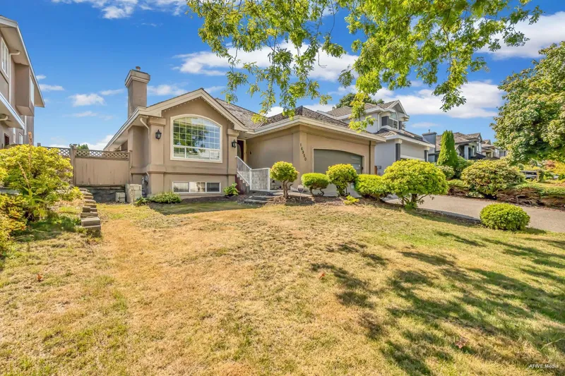 16950 103A AVENUE - photo 3 of 25