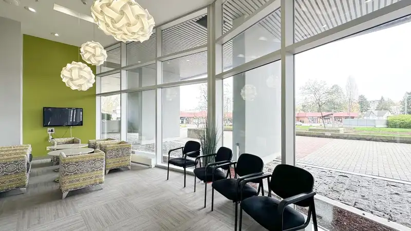 1509 13618 100 AVENUE - photo 2 of 22