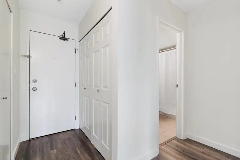 312 5224 204 STREET - photo 3 of 29