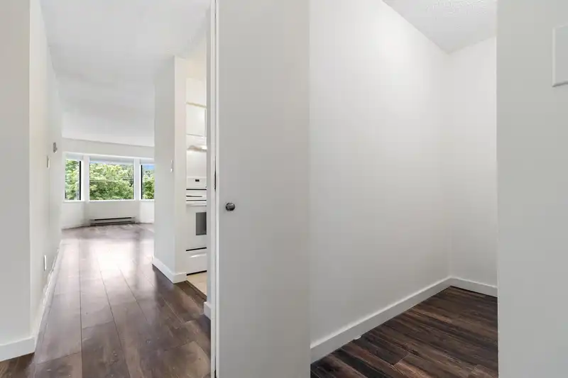 312 5224 204 STREET - photo 4 of 29