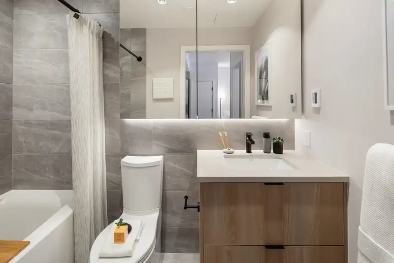 721 8633 RIVER DISTRICT CROSSING - photo 2 of 5