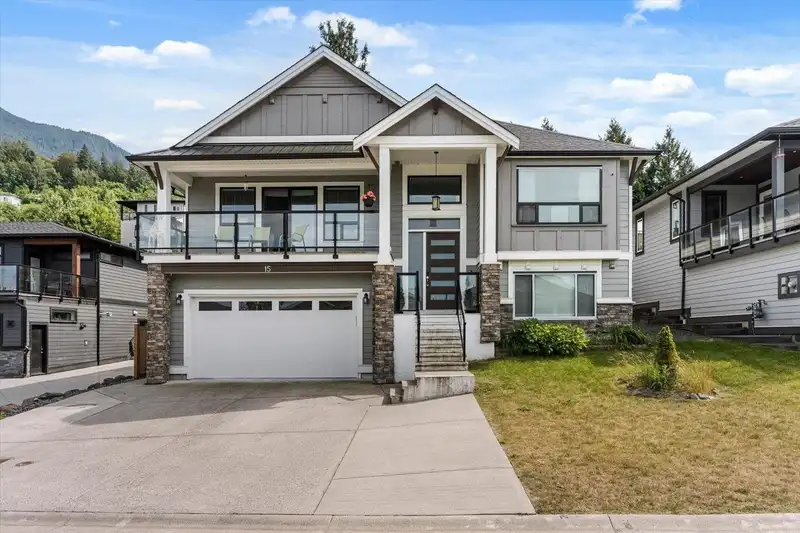 15 8295 NIXON ROAD - photo 1 of 39