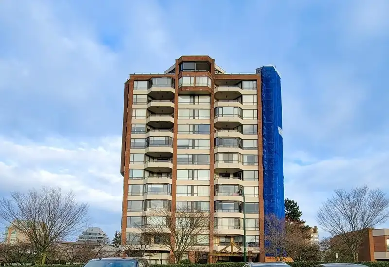 403 2189 W 42ND AVENUE - photo 1 of 25